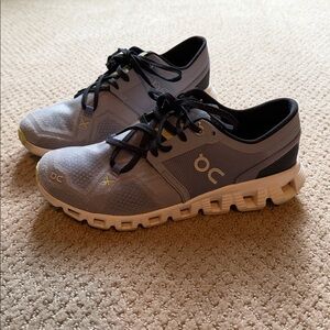 On Cloud Running Sneakers